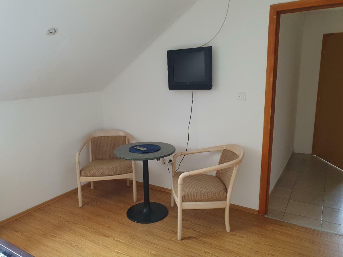 Hotel Damir Emir Tuzla Esterno foto
